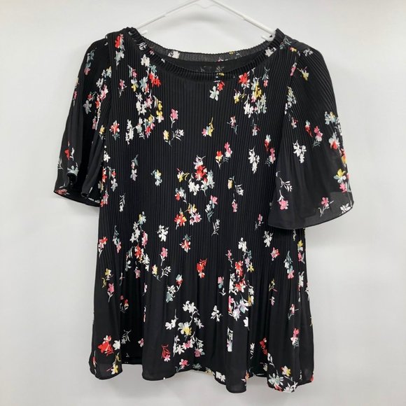 Ann Taylor Tops - Ann Taylor Floral Blouse Womens XS New Pleated